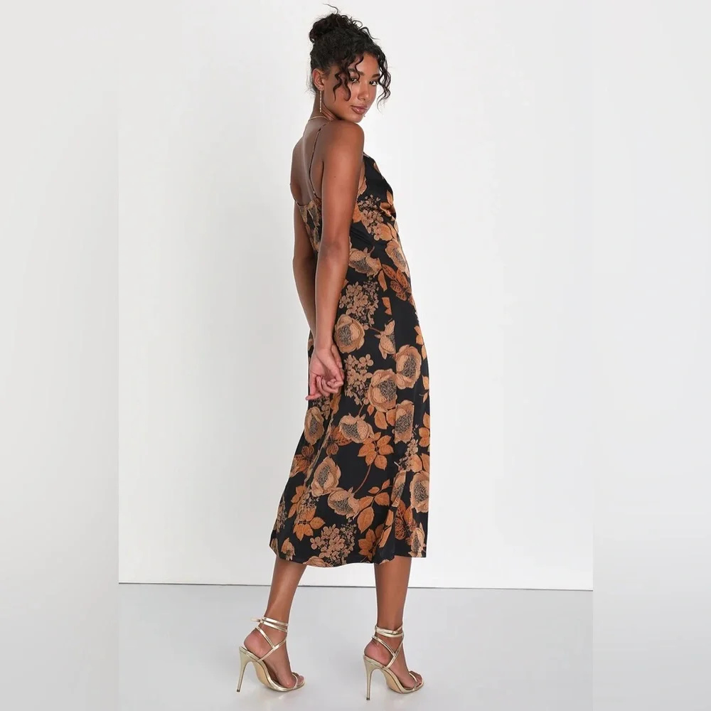 Never worn, past the return/exchange date - Picture 2 of 2